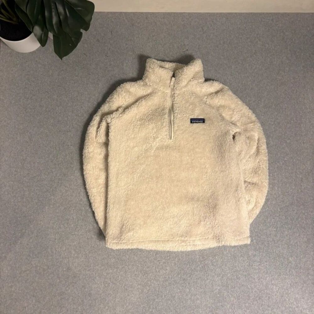 Patagonia Off-White Fuzzy High-Pile Quarter Zip Fleece Size Small worn 1-time!